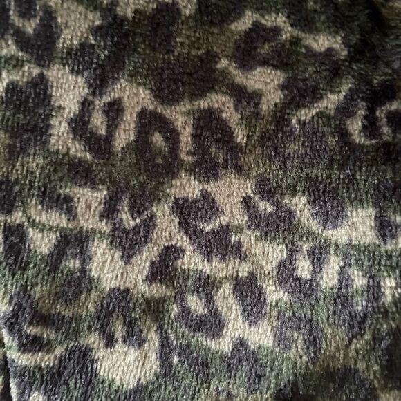 Cynthia Rowley Camo Leopard Print Hooded Robe Size Large - Picture 7 of 7